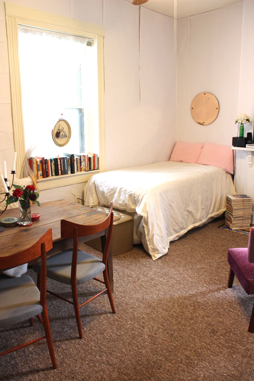 House Tour A Tiny, Simple Louisville Studio Apartment Apartment Therapy